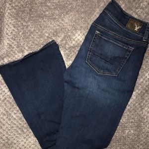 American Eagle Artist Flare Jeans 10 Short